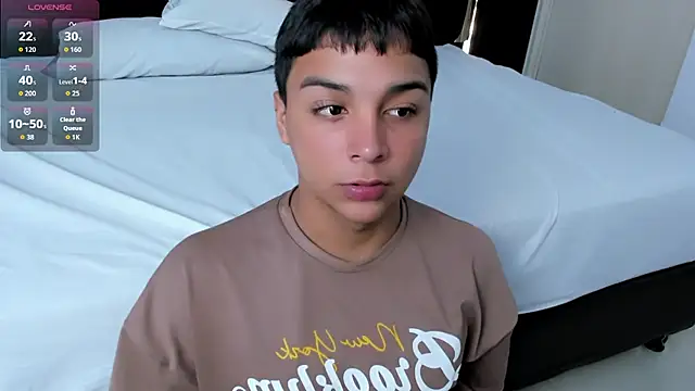 Snapshot of Seductivo_jr chatting on July 23, 2026, 3:04 am Seductivo jr online show from July 23, 2026, 3:04 am