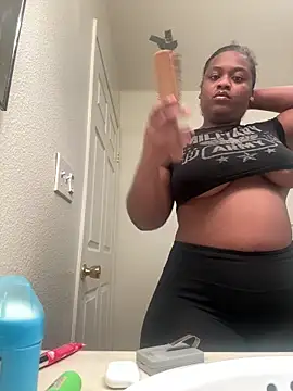 Prettynthick12 online show from March 10, 2026, 3:00 am