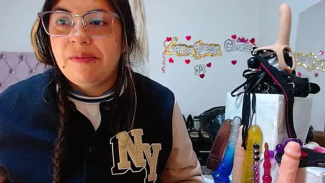 lanaqueen699 online show from September 29, 2025, 12:54 pm