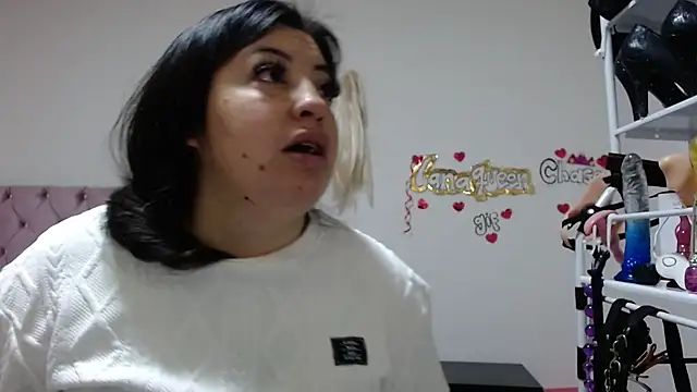 lanaqueen699 online show from October 9, 2025, 12:14 pm