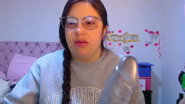 lanaqueen699 online show from July 16, 2026, 12:22 pm
