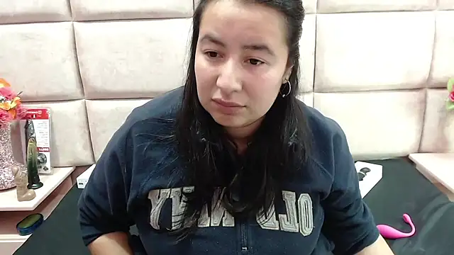 Snapshot of NaomyPrinces chatting on December 24, 2024, 1:06 pm NaomyPrinces online show from December 24, 2024, 1:06 pm