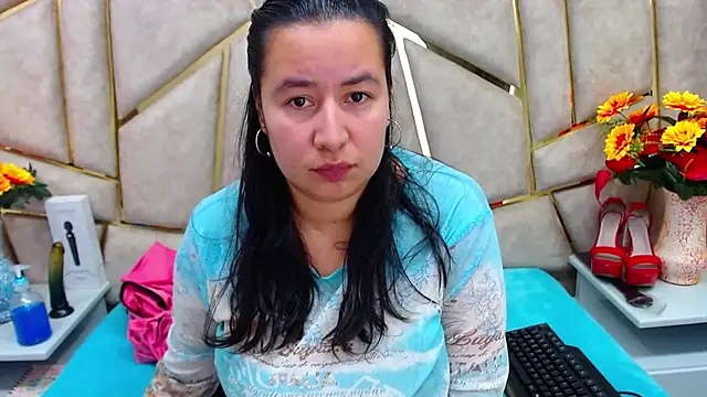 Snapshot of NaomyPrinces chatting on February 17, 2025, 1:10 pm NaomyPrinces online show from February 17, 2025, 1:10 pm