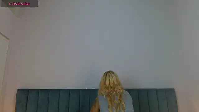 Snapshot of april_bunnyy chatting on January 25, 2025, 7:49 pm april bunnyy online show from January 25, 2025, 7:49 pm