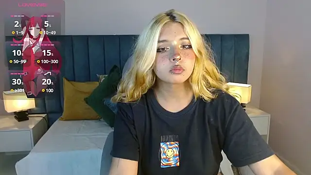 Snapshot of april_bunnyy chatting on February 11, 2025, 8:31 pm april bunnyy online show from February 11, 2025, 8:31 pm