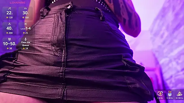 Melany Luv online show from April 16, 2026, 10:23 pm