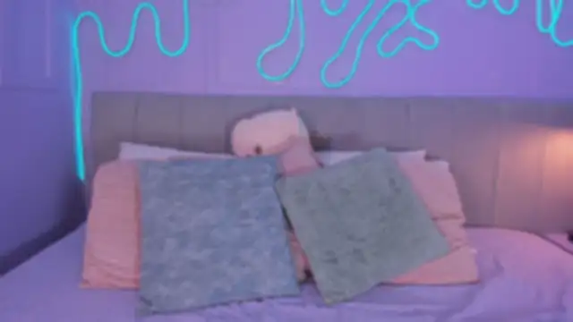 Snapshot of Mai_higurashi chatting on December 20, 2025, 7:43 pm Mai higurashi online show from December 20, 2025, 7:43 pm