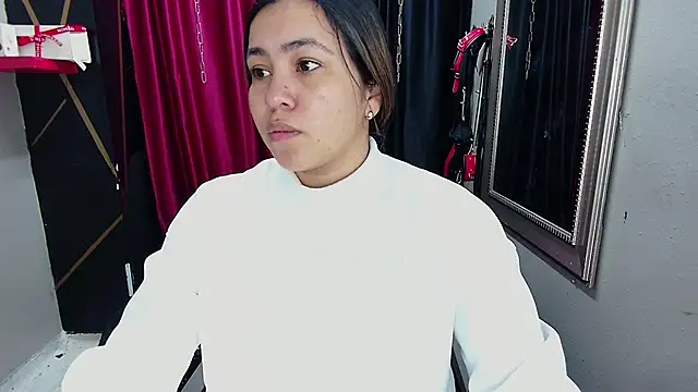 Snapshot of AmorMia chatting on December 27, 2024, 1:07 pm AmorMia online show from December 27, 2024, 1:07 pm