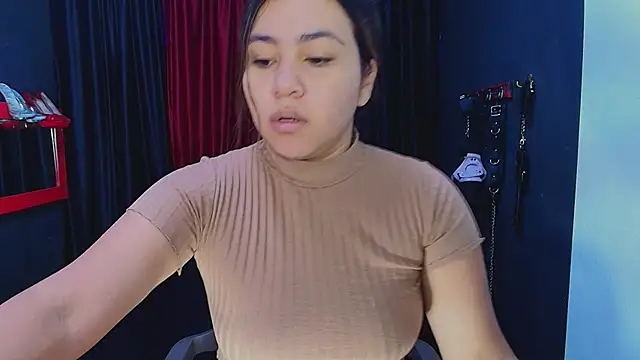 Snapshot of AmorMia chatting on January 23, 2025, 12:19 pm AmorMia online show from January 23, 2025, 12:19 pm