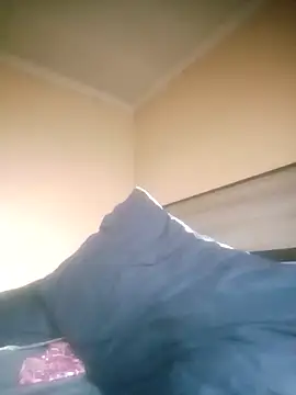 LONGDICK985M online show from April 4, 2026, 3:53 pm