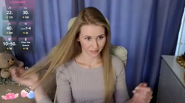 Snapshot of IsabelAllen chatting on December 13, 2024, 11:02 am IsabelAllen online show from December 13, 2024, 11:02 am