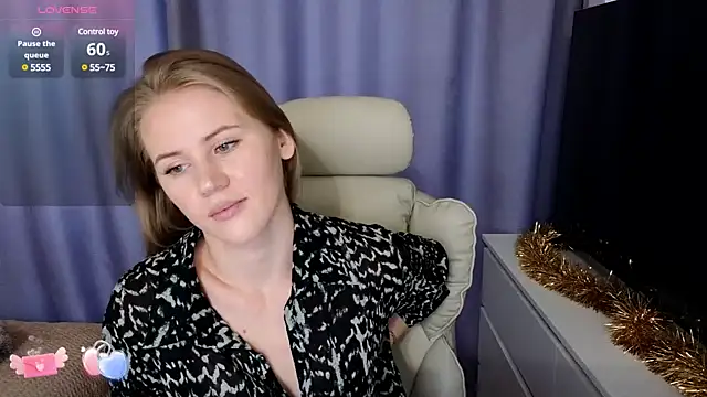 Snapshot of IsabelAllen chatting on December 20, 2024, 9:21 am IsabelAllen online show from December 20, 2024, 9:21 am