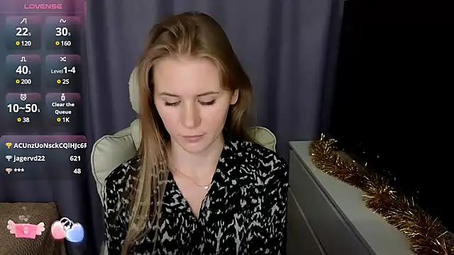 Snapshot of IsabelAllen chatting on December 20, 2024, 1:22 pm IsabelAllen online show from December 20, 2024, 1:22 pm