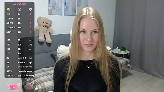 Snapshot of IsabelAllen chatting on January 9, 2026, 11:35 am IsabelAllen online show from January 9, 2026, 11:35 am