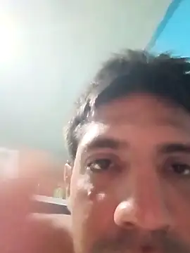 Snapshot of LiosArmando420 chatting on October 3, 2025, 4:04 pm LiosArmando420 online show from October 3, 2025, 4:04 pm