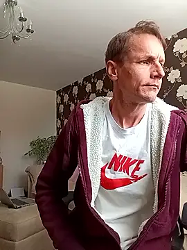 outdoorfun22 online show from April 13, 2026, 1:49 pm