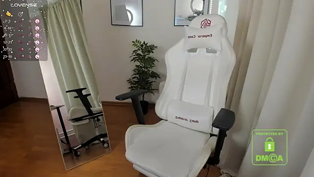 VanessaSmuth online show from January 24, 2025, 4:37 am