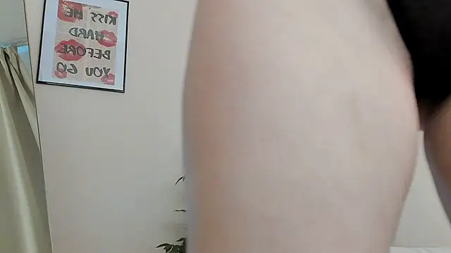 VanessaSmuth online show from February 28, 2025, 8:09 am