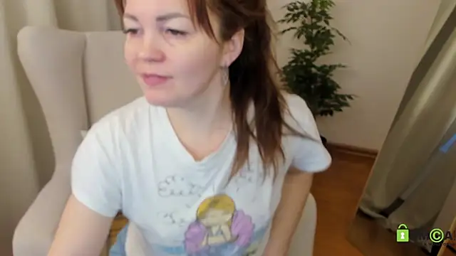 VanessaSmuth online show from March 4, 2025, 1:55 am