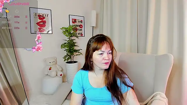 VanessaSmuth online show from November 4, 2025, 1:27 am