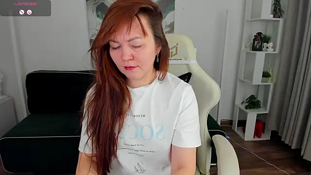 VanessaSmuth online show from February 17, 2026, 2:08 am