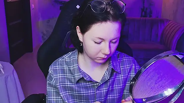 Snapshot of NancyMartinez chatting on October 3, 2025, 9:06 am NancyMartinez online show from October 3, 2025, 9:06 am