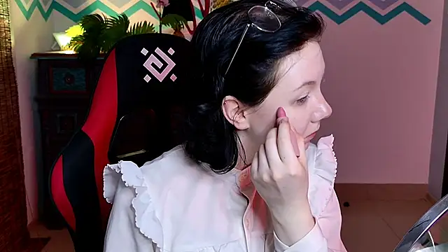 Snapshot of NancyMartinez chatting on November 8, 2025, 9:09 am NancyMartinez online show from November 8, 2025, 9:09 am