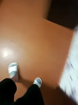 red red00 online show from March 12, 2025, 5:17 pm