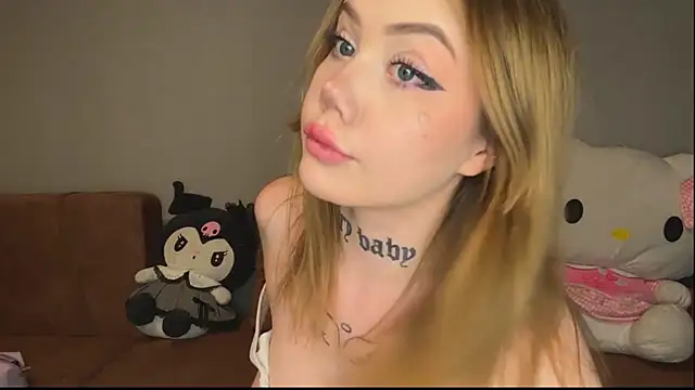 Snapshot of hanna_cry_baby chatting on February 7, 2026, 8:12 pm hanna cry baby online show from February 7, 2026, 8:12 pm