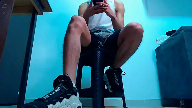 mastersmits online show from December 14, 2025, 3:23 am