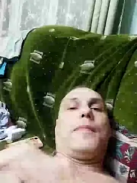 Pineapple04 online show from January 12, 2025, 7:42 pm