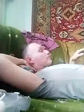 Pineapple04 online show from January 21, 2025, 12:29 pm