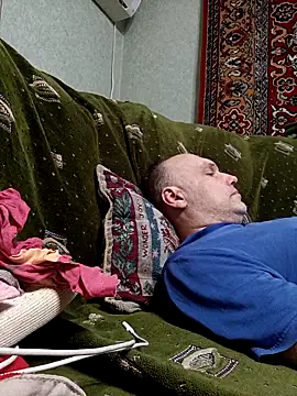 Pineapple04 online show from April 2, 2026, 8:39 pm