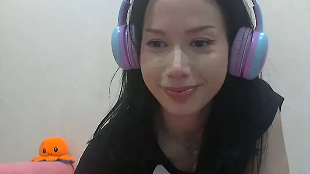 SashaGrinch online show from February 2, 2025, 5:48 pm