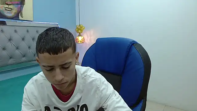 Xavii18 online show from February 5, 2025, 1:00 pm