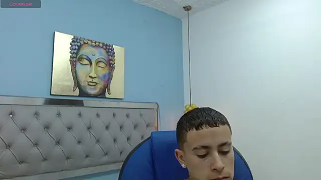 Xavii18 online show from February 11, 2025, 6:55 pm