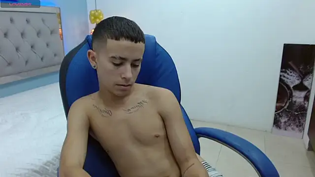 Xavii18 online show from March 1, 2025, 4:00 pm