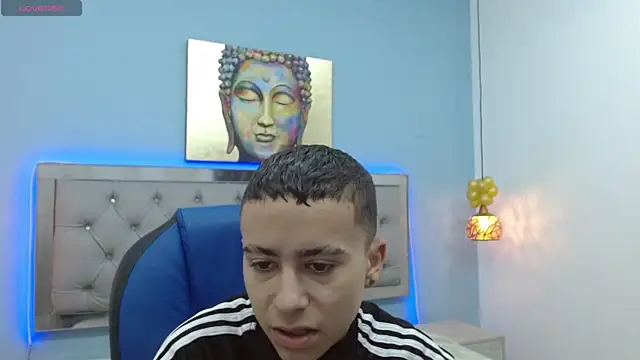 Xavii18 online show from March 7, 2025, 1:07 pm