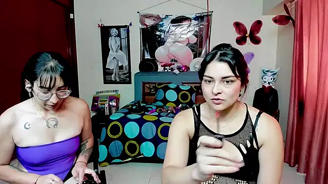 jeyloveebony online show from November 13, 2025, 1:21 pm