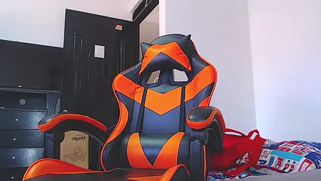 ADAM HOT online show from February 14, 2026, 9:44 pm