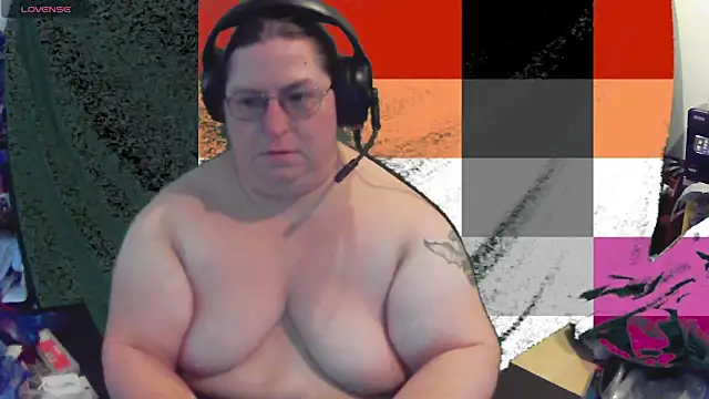 Snapshot of ShibariTurtleDuck chatting on June 12, 2026, 4:06 pm ShibariTurtleDuck online show from June 12, 2026, 4:06 pm