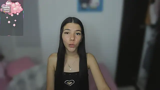 sofi cute01 online show from November 5, 2025, 12:32 am