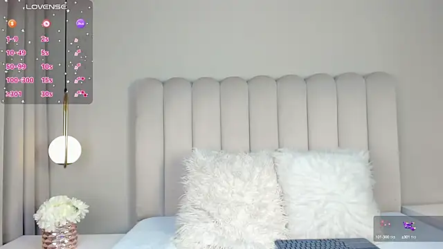 Snapshot of atenea_roberts chatting on January 28, 2025, 11:07 pm atenea roberts online show from January 28, 2025, 11:07 pm