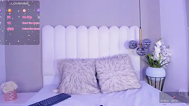 atenea roberts online show from October 23, 2025, 7:56 pm