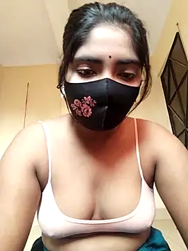 Lina-Rose online show from November 11, 2025, 2:55 am