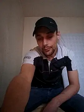 kx93 online show from November 22, 2025, 2:27 pm