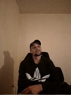 kx93 online show from November 25, 2025, 9:48 pm