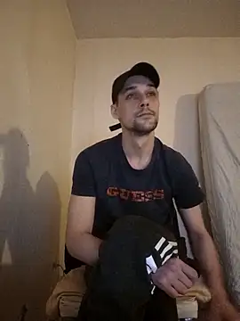 kx93 online show from December 17, 2025, 6:41 am