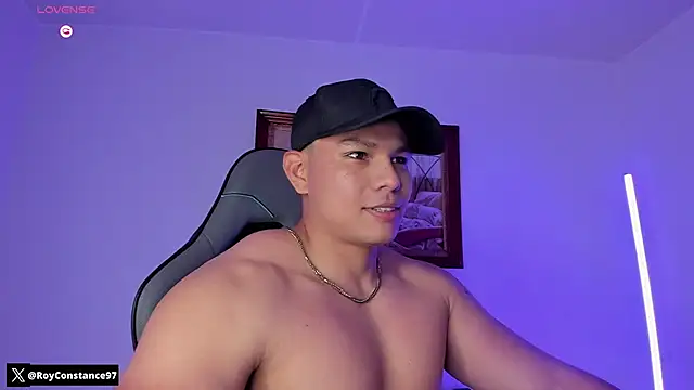 RoyConstance online show from November 30, 2025, 3:32 am