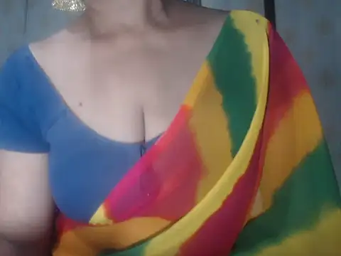 LustyShreya online show from November 4, 2025, 5:01 pm